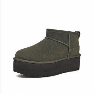 Ugg Women's Classic ultra mini Platform Ankle Boots forest night olive 10 new